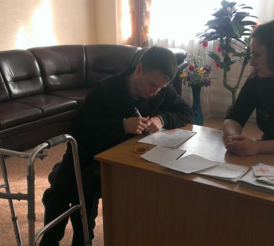 помощь людям с инвалидностью в Луганске